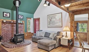 101 Canterbury Shore Dr, Canterbury, NH 03224