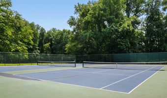 6430 KENHOWE Dr, Bethesda, MD 20817