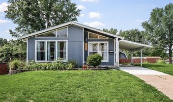 236 Hillcrest Blvd, Ballwin, MO 63021