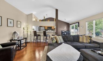 1148 Sawmill Ln, Algonquin, IL 60102