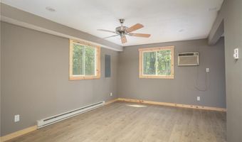 1004 Thomas Dr NE, Alexandria, MN 56308