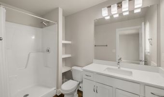 4007 NE 3rd St, Ankeny, IA 50021
