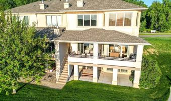 1408 Riverwood Dr, Bismarck, ND 58504