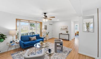 9223 ADELAIDE Dr, Bethesda, MD 20817