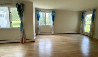 101-2 Waldo Ave, Belfast, ME 04915
