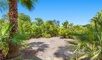 210 N Stage Coach Ln, Fallbrook, CA 92028
