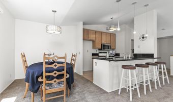 6151 Calle Mariselda 304, San Diego, CA 92124