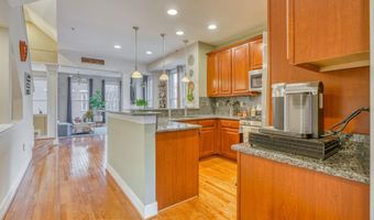 32 S REGESTER St, Baltimore, MD 21231