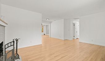 4512 SE GARRETT Cir, Milwaukie, OR 97222