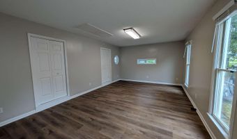 1406 Eastview Dr, Aberdeen, NC 28315