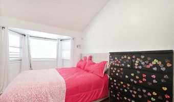 62 Bayside Ave, Amityville, NY 11701