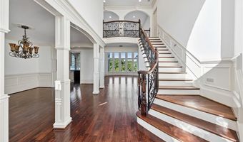 675 FALLS LAKE Dr, Alpharetta, GA 30022
