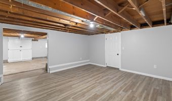2416 Arthur St, Alton, IL 62002