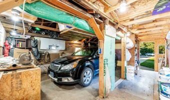 936 N Carrington Ave, Buffalo, WY 82834