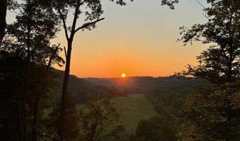 1 Mooretown Hill Rd, Beattyville, KY 41311