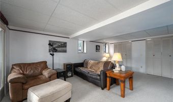 607 Cross Ave S, Amery, WI 54001