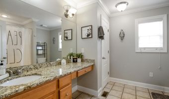 1204 Crestbrook Dr, Albertville, AL 35950