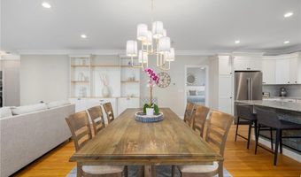 161 Seawynds Dr, North Kingstown, RI 02852