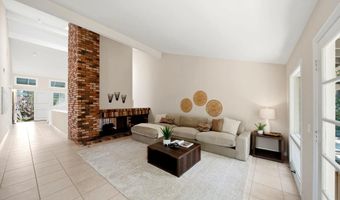 425 Loma Larga, Solana Beach, CA 92075