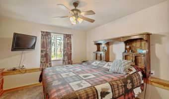 25 NEOSHA Trl, Boulder, WY 82923