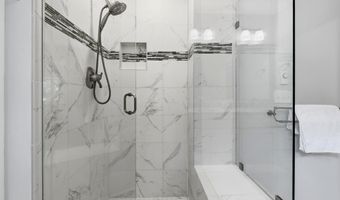 16 Williamsburg Dr, Amherst, NH 03031