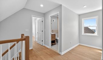 204 KENNEDY Blvd, Bayonne, NJ 07002