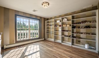 434 MEETINGHOUSE Rd, Ambler, PA 19002