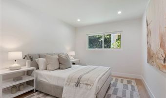 16430 Dorado Dr, Encino, CA 91436