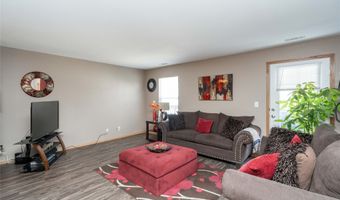 4814 NE Grove Ln, Ankeny, IA 50021