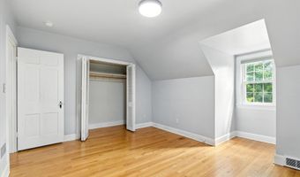 1517 E Stadium Blvd, Ann Arbor, MI 48104