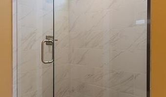 6128 N Trailwoods Dr, Ann Arbor, MI 48103