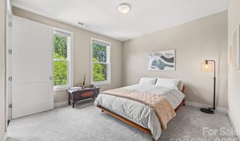 4017 Plaza Row Ct, Charlotte, NC 28205