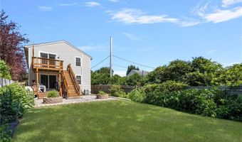 47 North Rd B, Jamestown, RI 02835