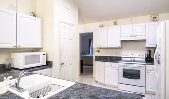 521 Calhoun Shores Pkwy, Calhoun Falls, SC 29628