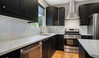 1055 Dogwood Meadows Dr SE, Ada, MI 49301
