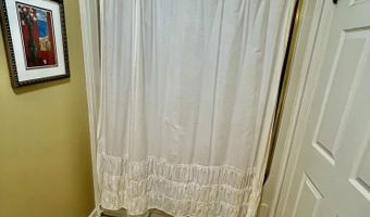 504 Holmes St, Belzoni, MS 39038