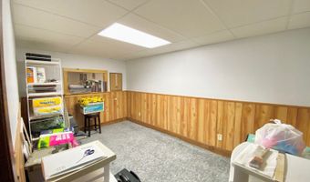 205 5th Ave NW, Bowman, ND 58623