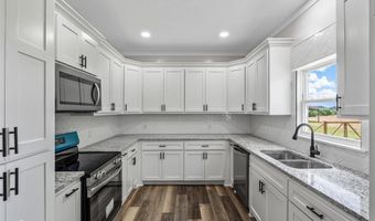 8976 Dixie Shreveport Rd, Belcher, LA 71107