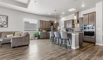 3378 Dahlia St, Alamogordo, NM 88310