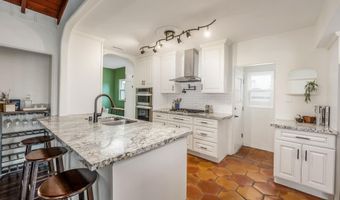 8535 Hillcrest Ave, La Mesa, CA 91941