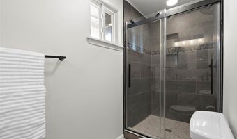 2703 Burham St, Airville, PA 15203
