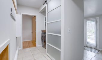 8604 TOBIN Rd, Annandale, VA 22003