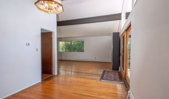 87 Pleasant Dr, Bethany, CT 06524