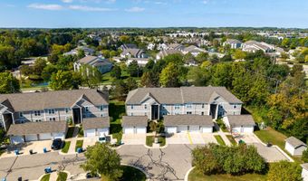 1468 Fox Pointe Cir, Ann Arbor, MI 48108