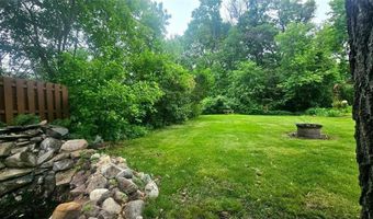 1912 S Oak Knoll Dr NE, Alexandria, MN 56308