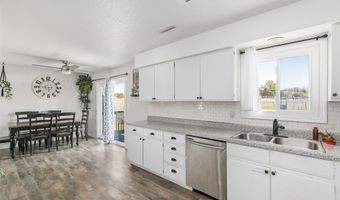215 19th Ave SW, Altoona, IA 50009