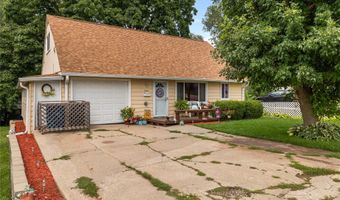7206 SW 14th St, Des Moines, IA 50315