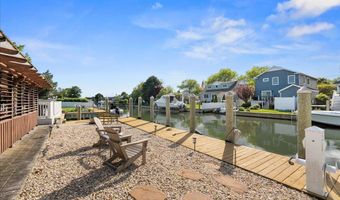 11 Stuart Ave, Amityville, NY 11701