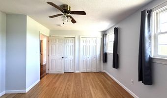 902 Eastern Ave, Augusta, ME 04330