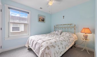 511 Engleside Ave, Beach Haven, NJ 08008